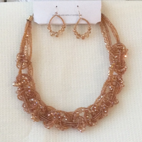 💃NWT Too Gorgeous Beaded Necklace/ Earrings Set💃 - Picture 4 of 4